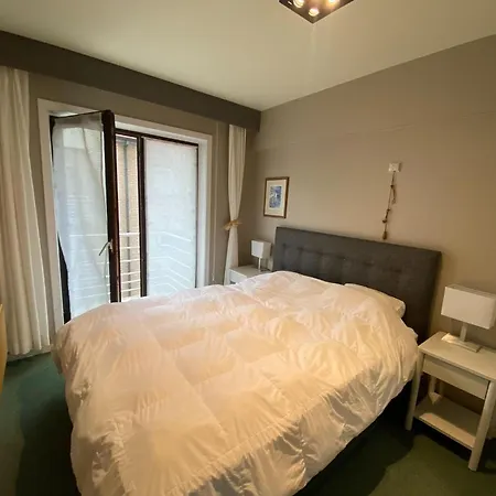 Apartment With Beautiful Sea View *