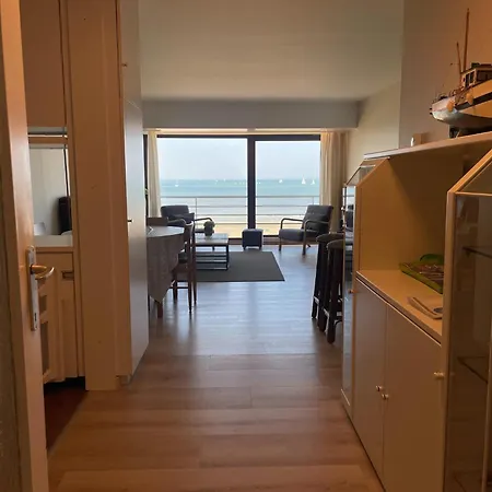 With Beautiful Sea View Apartment *