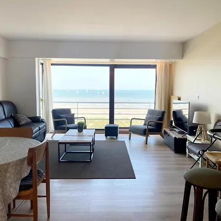 With Beautiful Sea View Apartment *